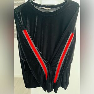 Sans Souci Elegant Black Velvet Top